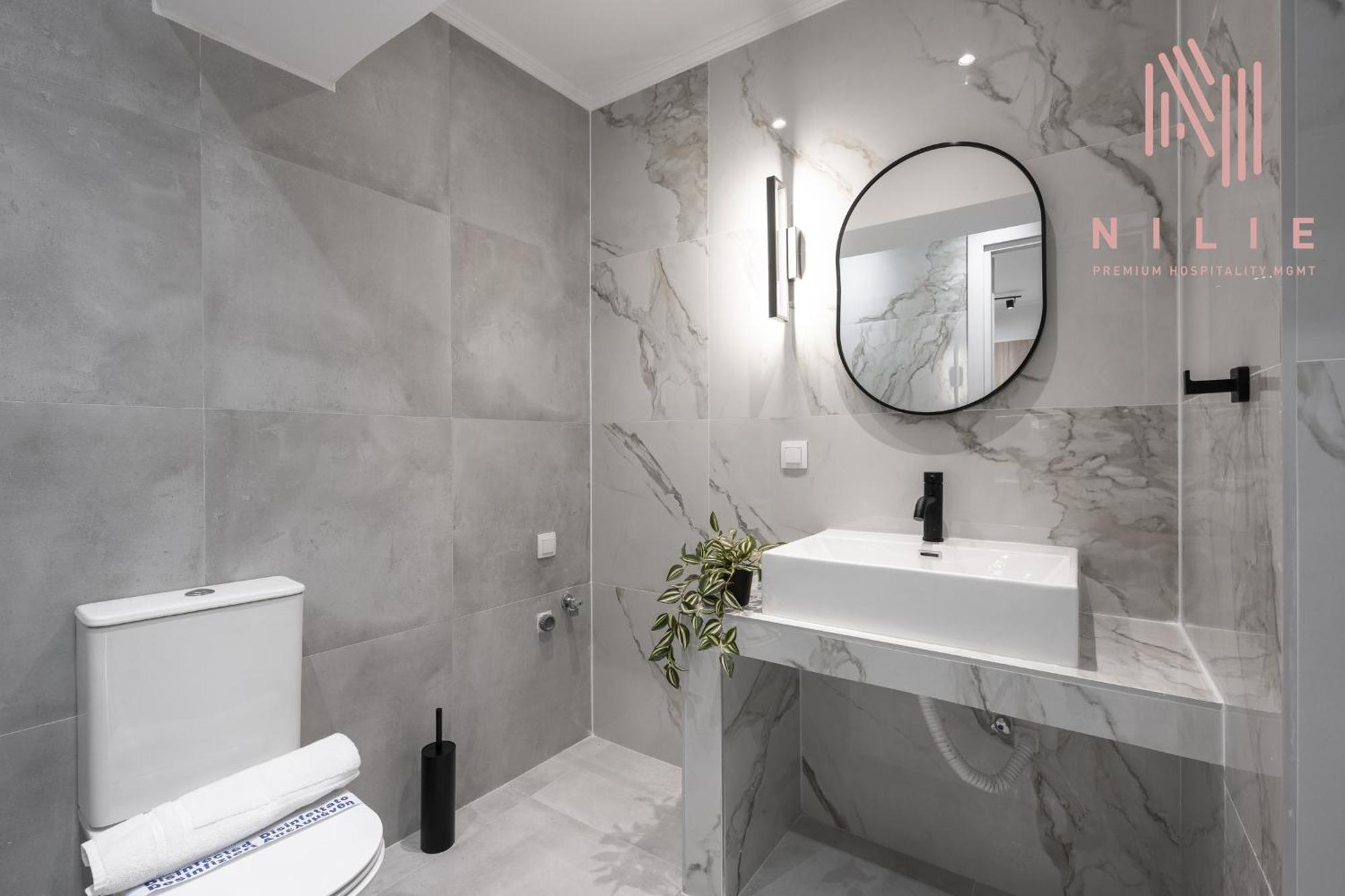 Apartmán Next Door, Nilie Hospitality Mgmt Soluň Exteriér fotografie